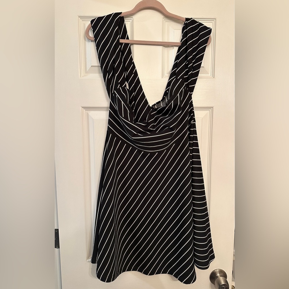 Black and White Striped Criss Cross Sleeve Dress